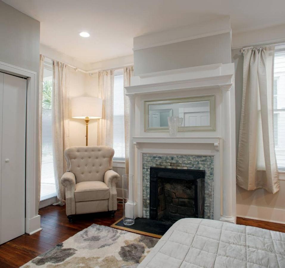 Huge 5 Bed, 5 Bath In Historic Downtown سافانا المظهر الخارجي الصورة